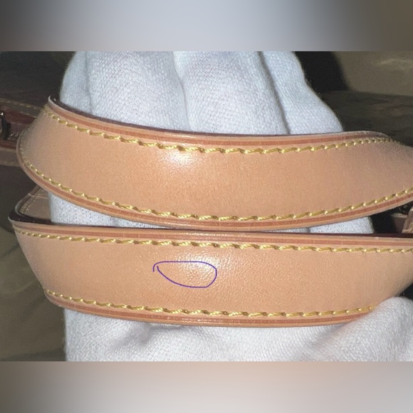 Louis Vuitton Vernis Brea GM  Rose Velours(Like NEW!!) - Picture 7 of 16